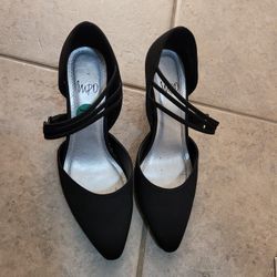 Black heels 👠 7.5