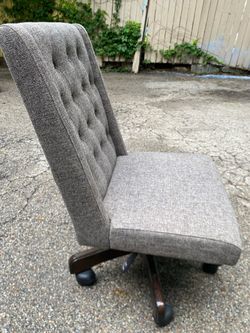 Desk chair