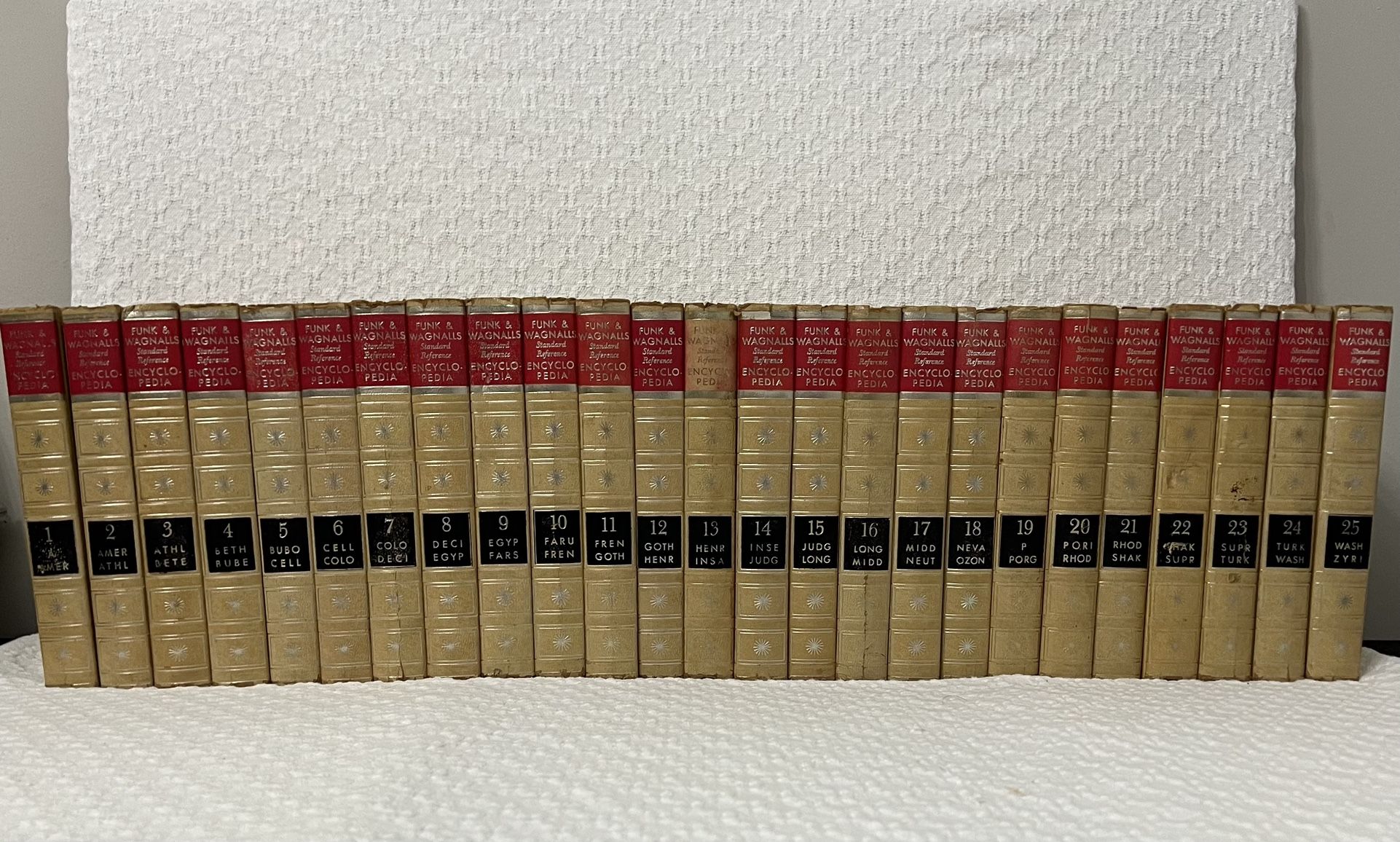 Funk & Wagnalls Standard Reference Encyclopedia Complete Set 1966 Vintage VG