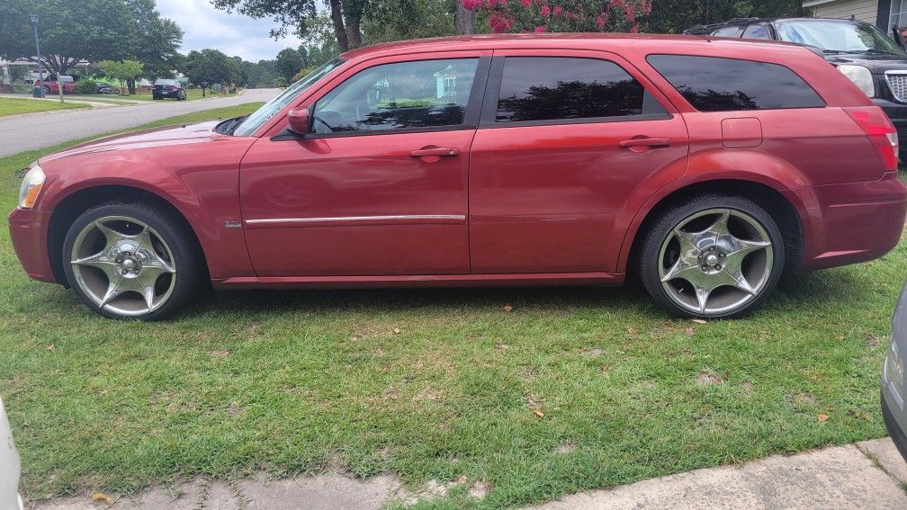 2005 Dodge Magnum