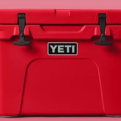 New Yeti Cooler 35 Red