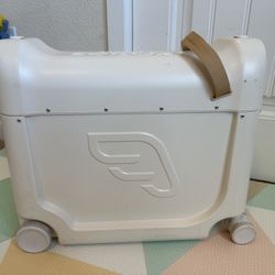 JetKids by Stokke BedBox & Crew BackPack Set