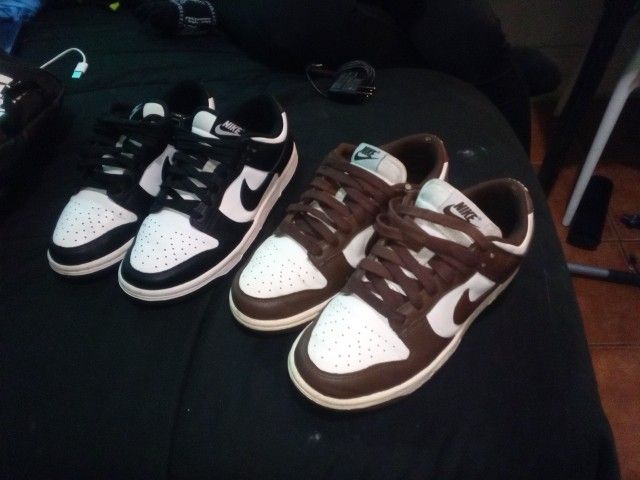 2 Low Top Nike Shoes