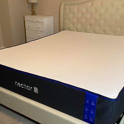 The Nectar Mattress, King, Like New, Excellent Condition