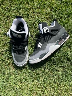 Air Jordan 4 Retro Fear Sneakers