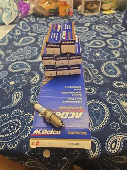 Ac delco rapid fire platinum spark plugs 1990 to 1991 chev corvette base ZR1 5.7 v8 GM OEM new eight for $40