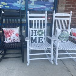 Cracker Barrel Chairs Set Of 2 White Ones $300 Black One $85 