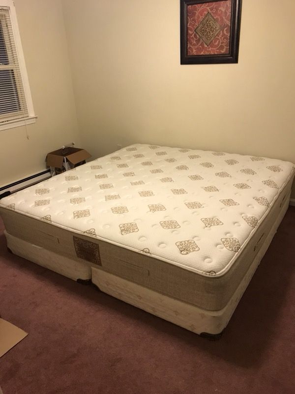 Stearns and Foster Dynasty Zen Temple King Mattress for Sale in