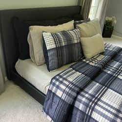 Queen Size Bed/mattress 