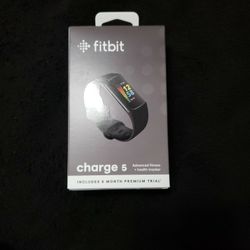 Fitbit Charge 5