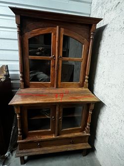 Display cabinet, solid wood, good condition