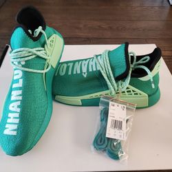 adidas NMD Hu
Pharrell Green Complexland
