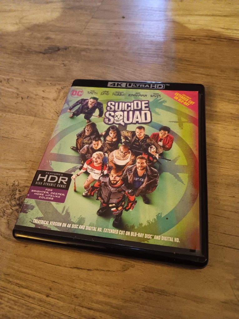 Suicide Squad (4K Ultra HD + Blu-ray + Digital HD) - Blu-ray - GOOD