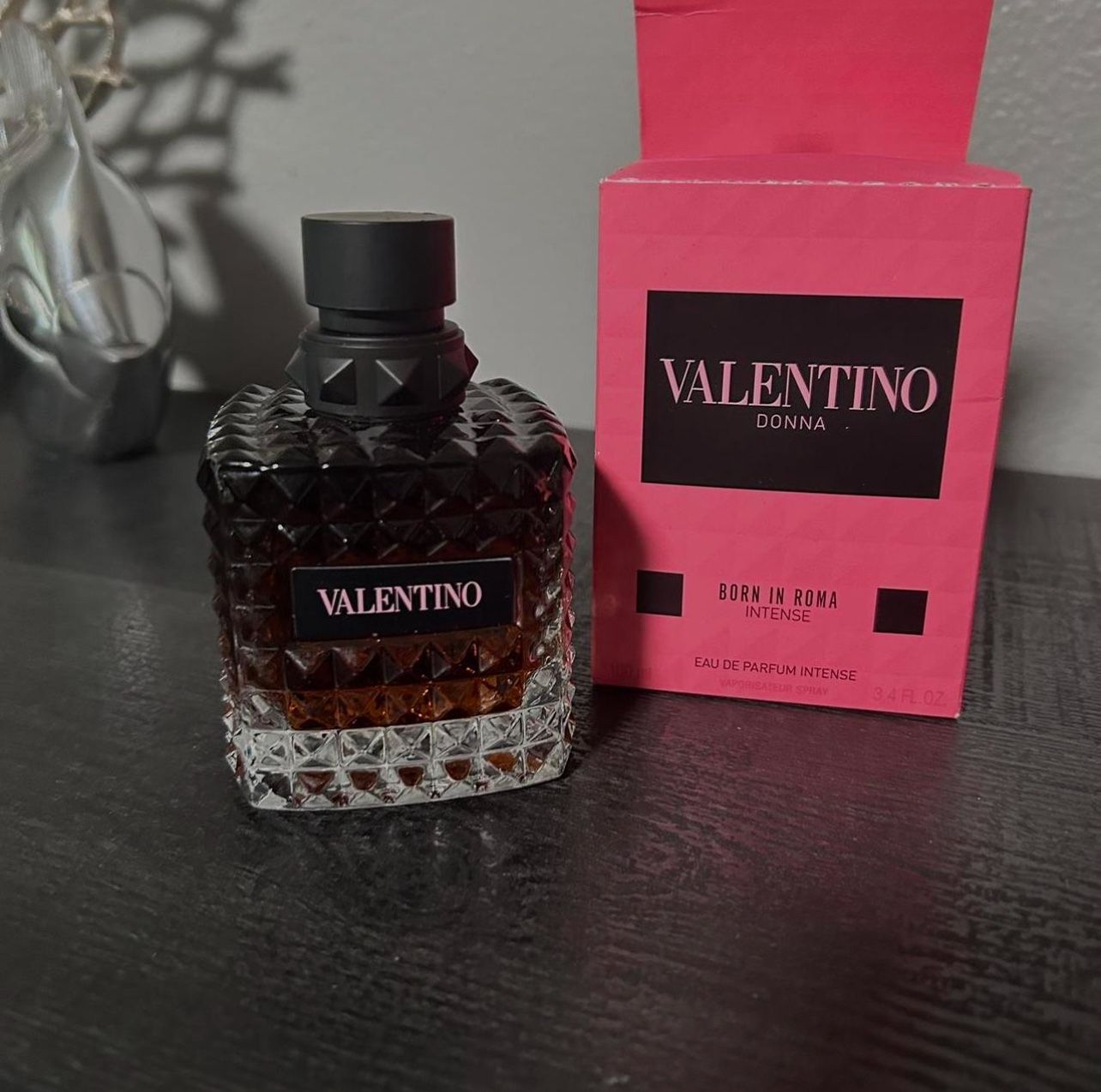 Valentino Intense Perfume