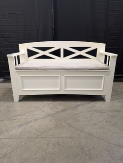 Farmhouse Style Wooden Bench with Criss-Cross Backrest
