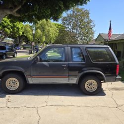 1992 Ford Explorer