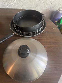 Nonstick Skillet Pan with Lid and Rack