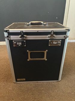 Vaultz Lockable Storage Trunk Black Combination Locks Aluminum Trim Dorm College