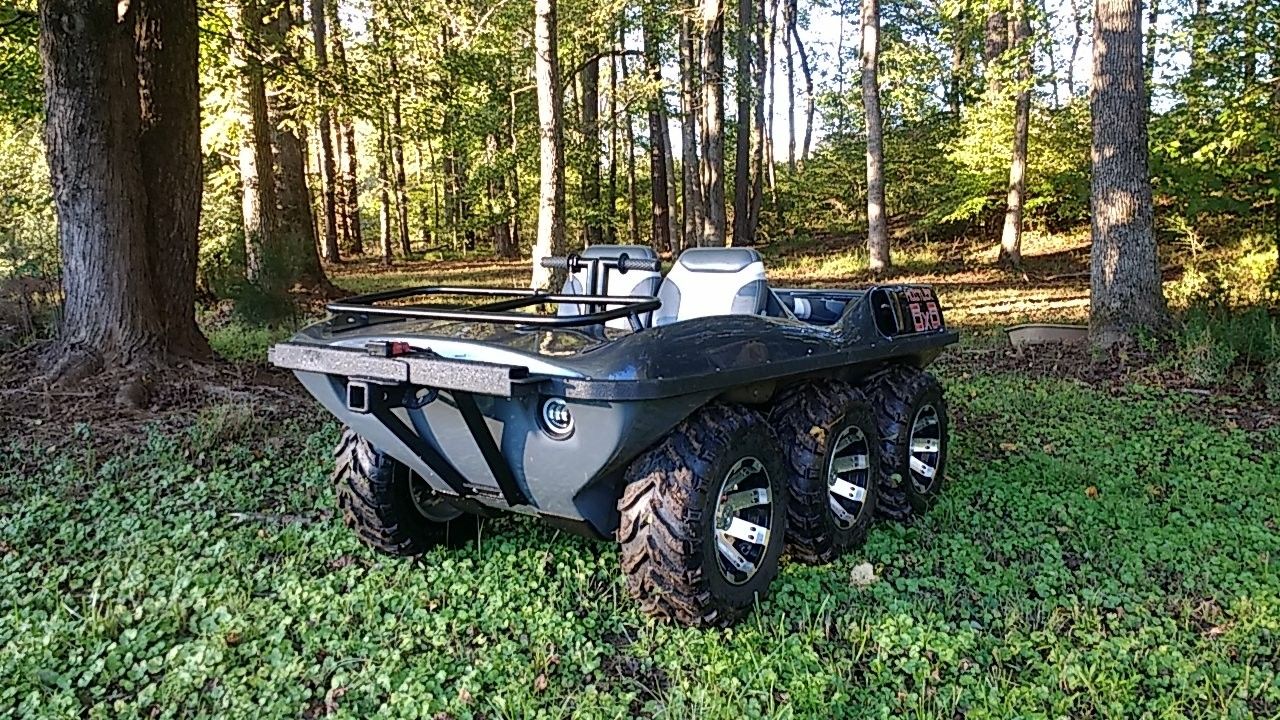Hustler 6x6 amphibious ATV Predator 670 vtwin