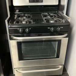 Gas Range - Preowned 