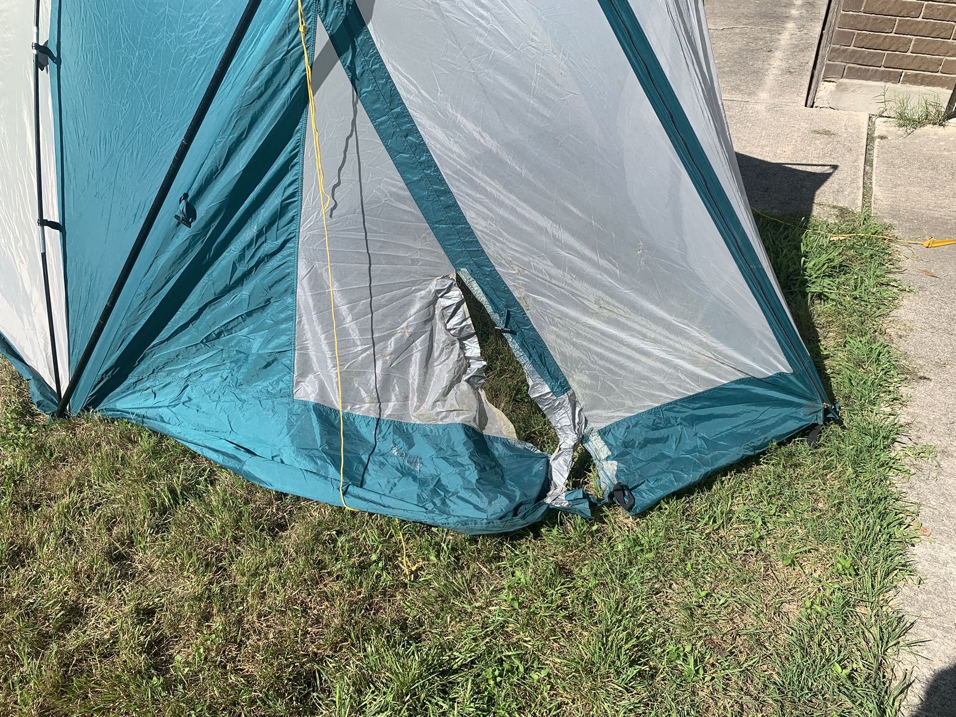 Vintage Walrus Tent for Sale in San Marcos, TX - OfferUp
