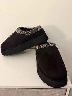 Steve Madden Slip ons size 9.5