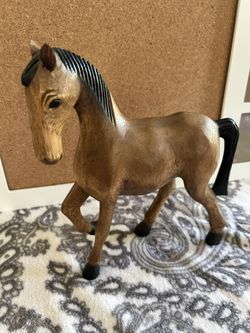 UNIQUE WOOD HORSE 10” X 8 1/2”