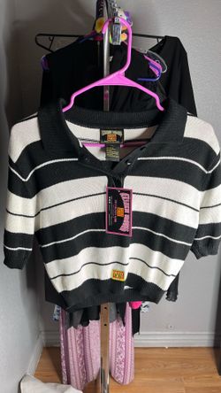 FB County girls top size large