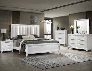 New Queen Size 4pc Bedroom Set 