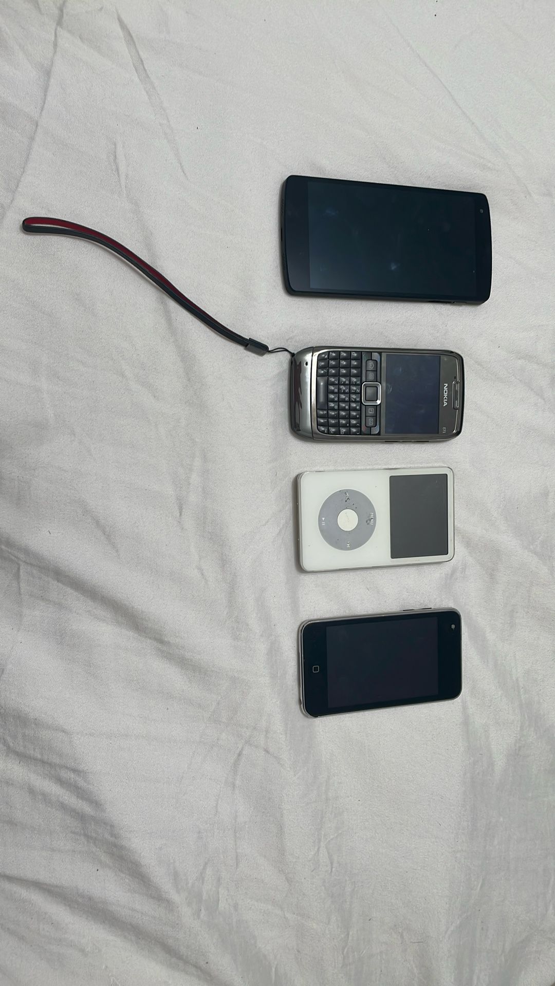 Lot Of iPods Nokia And Google Lg Nexus Phone Trades And Offers Allowed