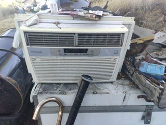 Air Conditioner Frigidaire