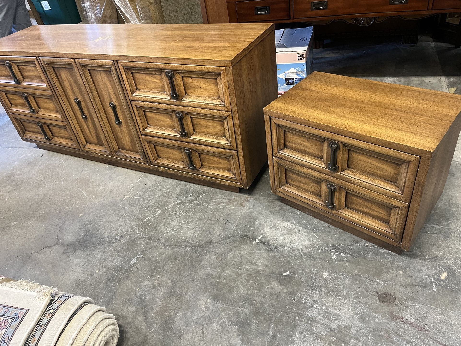 Dresser And Night Stand Set