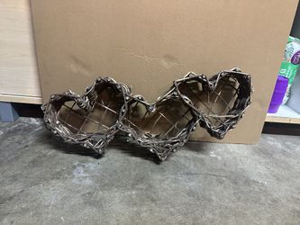 Wood 3 Heart Basket 