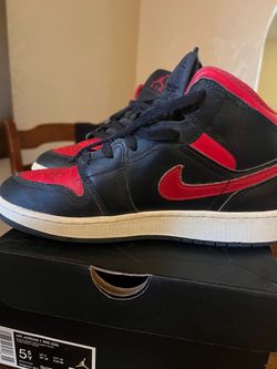 Air Jordan’s red and black