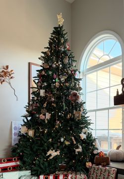 9’ Christmas Tree