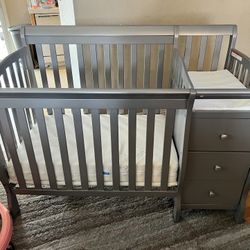 Dream On Me Mini Crib 4 In 1