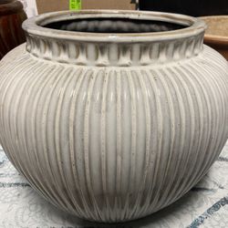 Extra Large Ceramic Flower Pot!