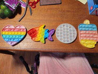 4 pop it Fidget toys