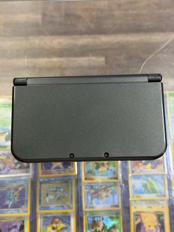 New Nintendo 3DS XL Top IPS, Bottom screen slight yellowing, with Charger
