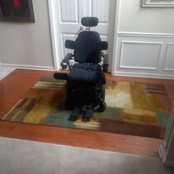 Quantum 6 Edge Mobilize Wheelchair 