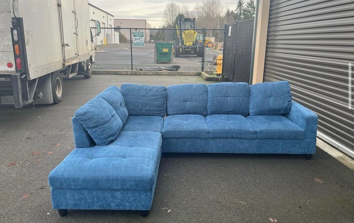 Sectional Couch 
