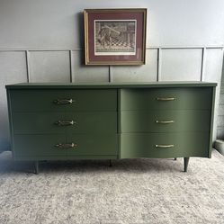 Mcm dresser