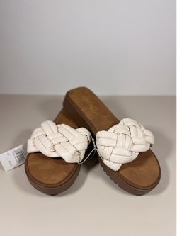 Platform sandals size 8