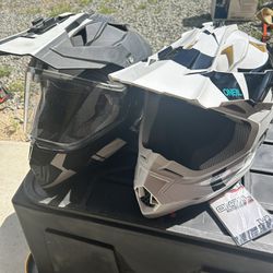 Motorcycle/ATV Helmets