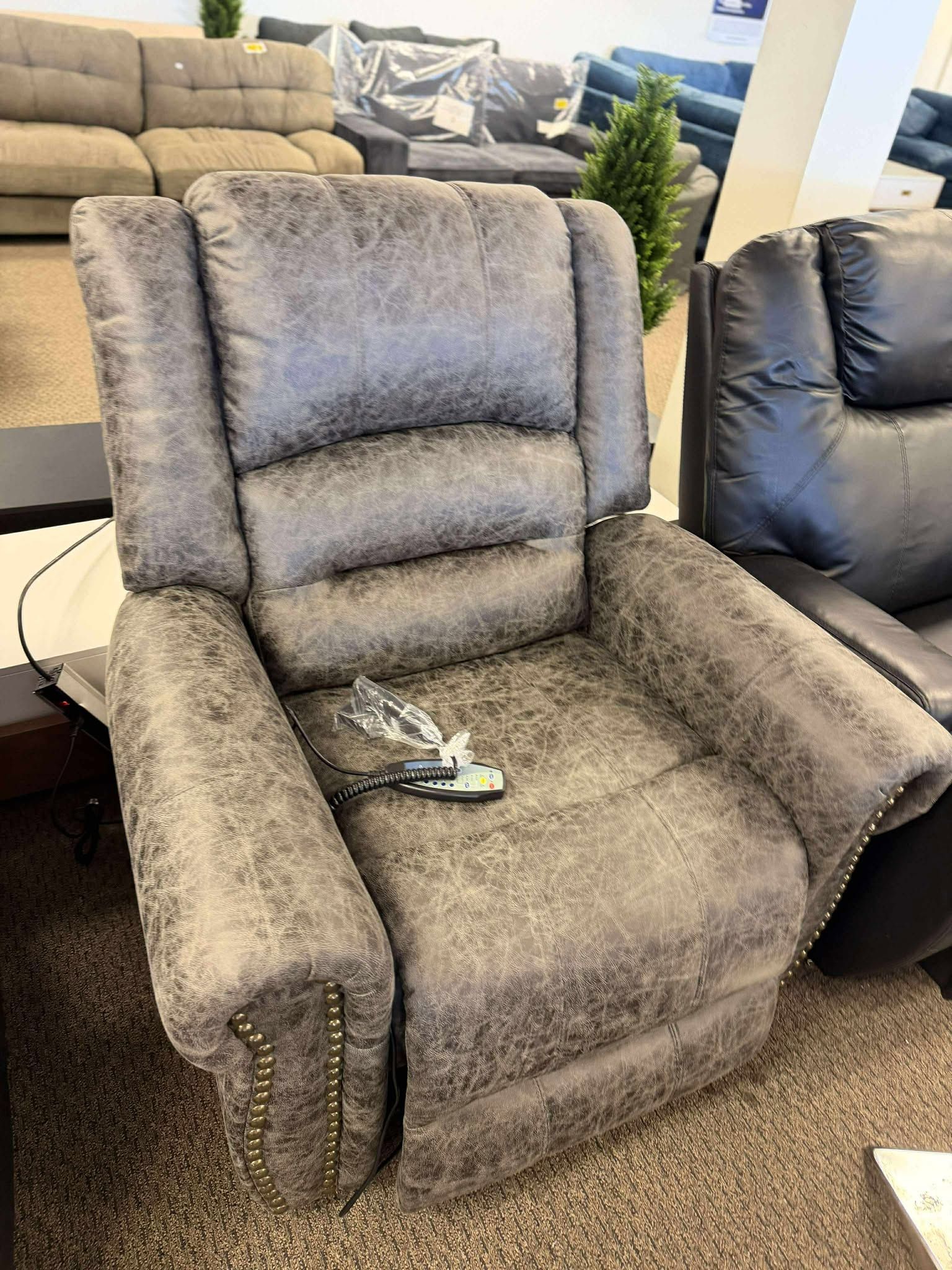 Power Lift Recliner Chair with Massage and Heat for Elderly, Dual Motor Lay Flat Infinite Position Sleeping Chair w/USB Ports and Remote Control, Brea