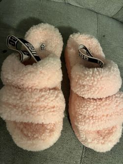 Uggs slippers