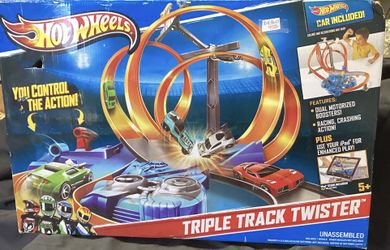 Hot Wheels Triple Track Twister Track Set