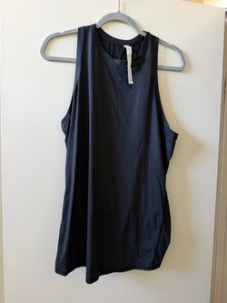 Lululemon tank size 12