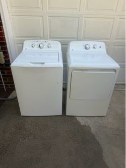 **VERY NICE GE WASHER AND DRYER SET!!**