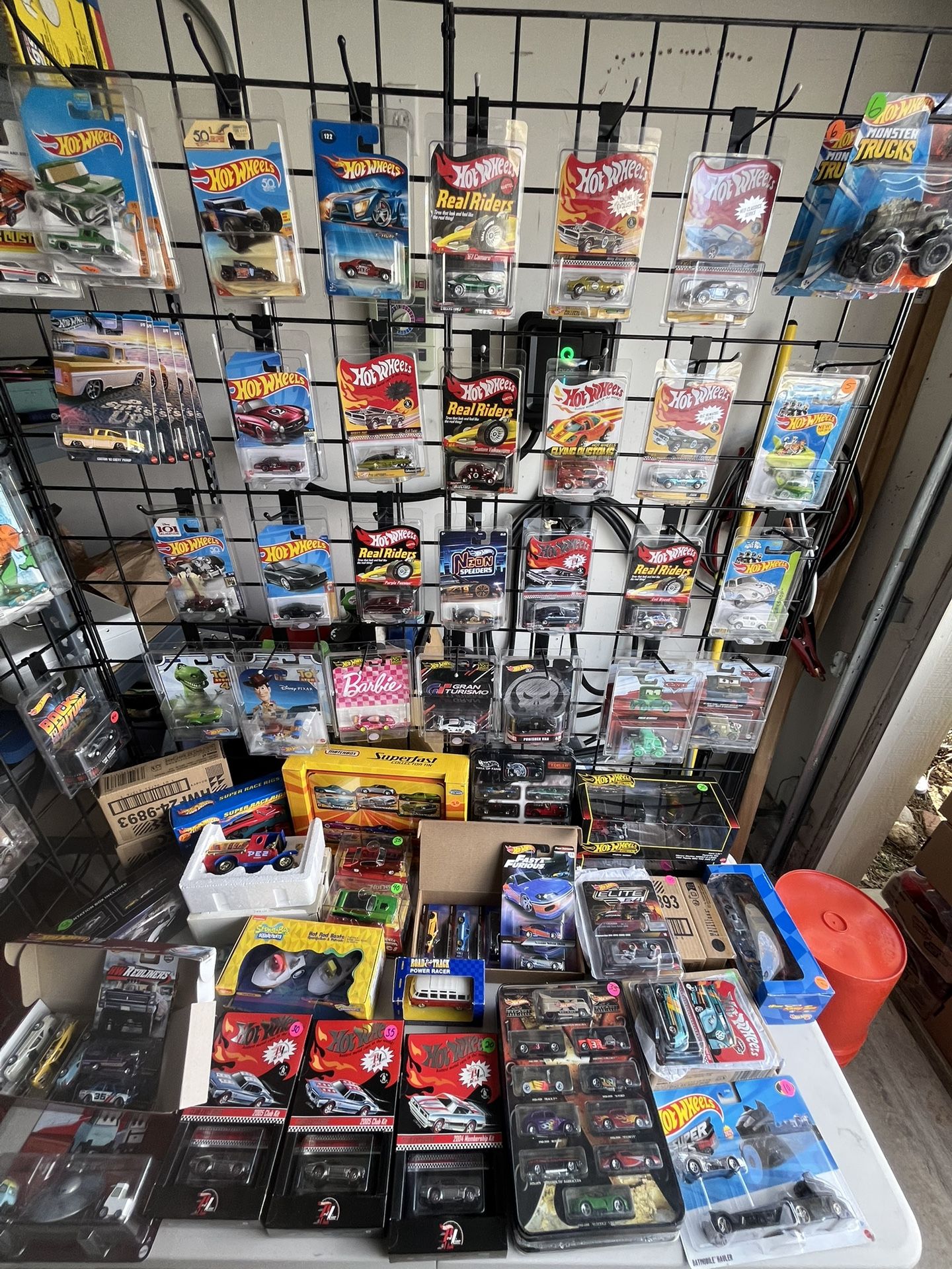 Hot Wheels Garage Sale